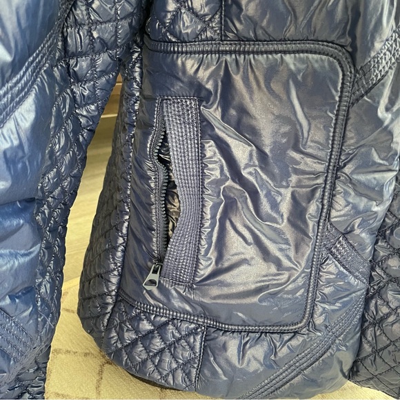 Pinko Puffer Jacket - Picture 4 of 9